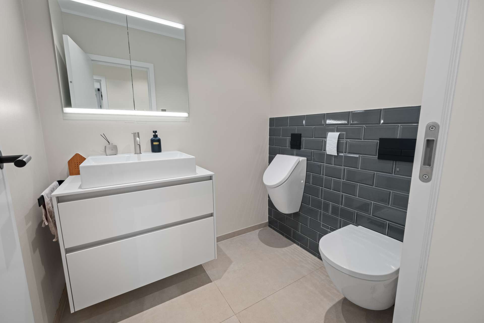 Gaeste-WC-Erdgeschoss-2-SZ259