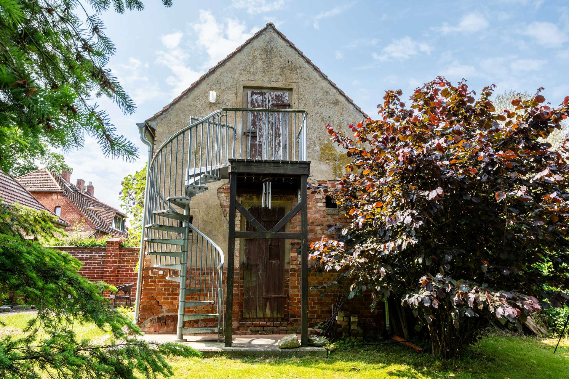 Nebengelass-mit-Treppe-SZ260