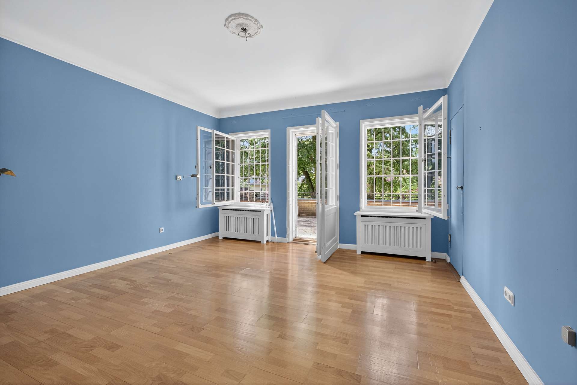 Schlafzimmer-zum-Balkon-SZ264