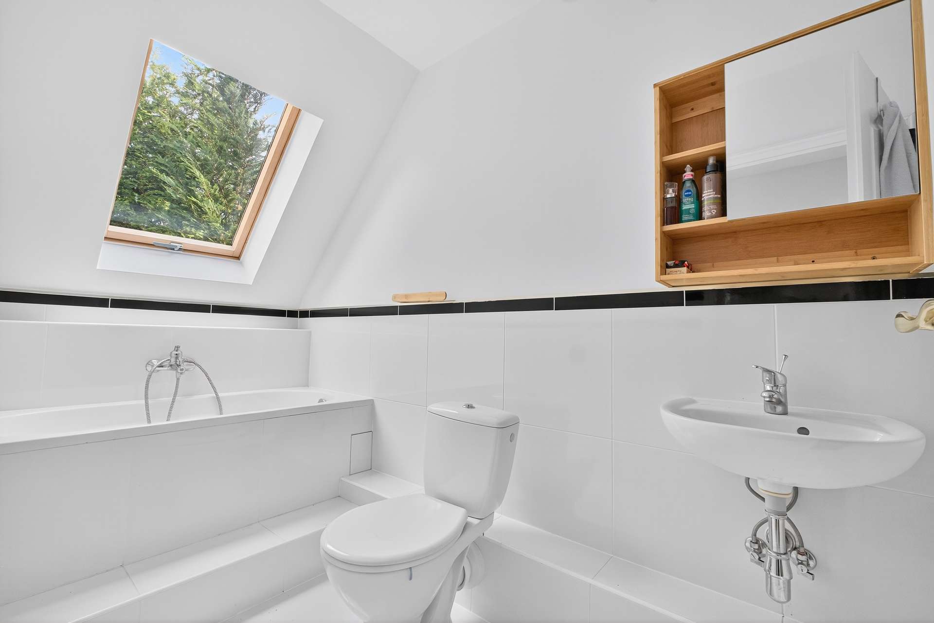 Wannenbad-oben-SZ285-1