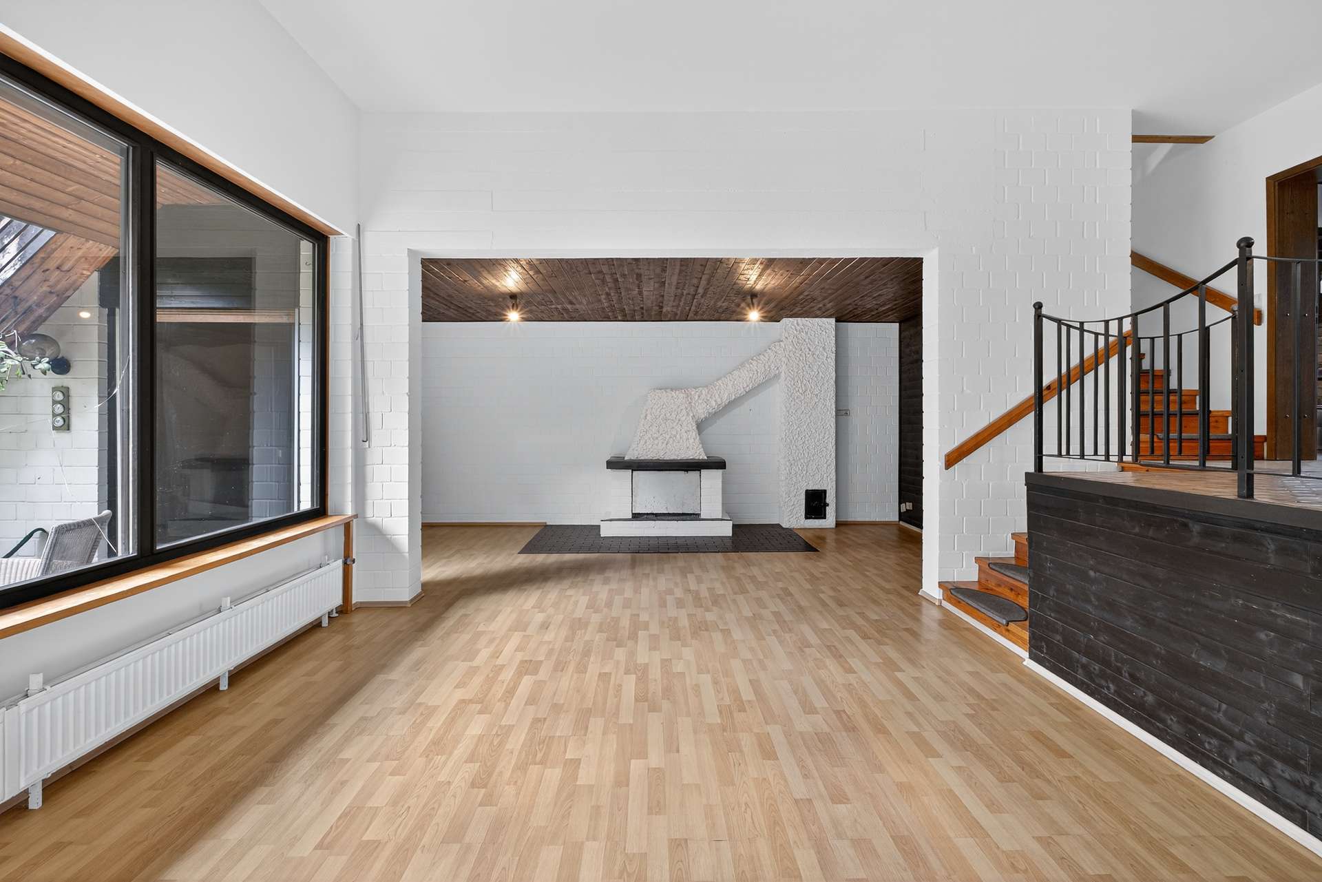 Wohnen-mit-Kamin-SZ273