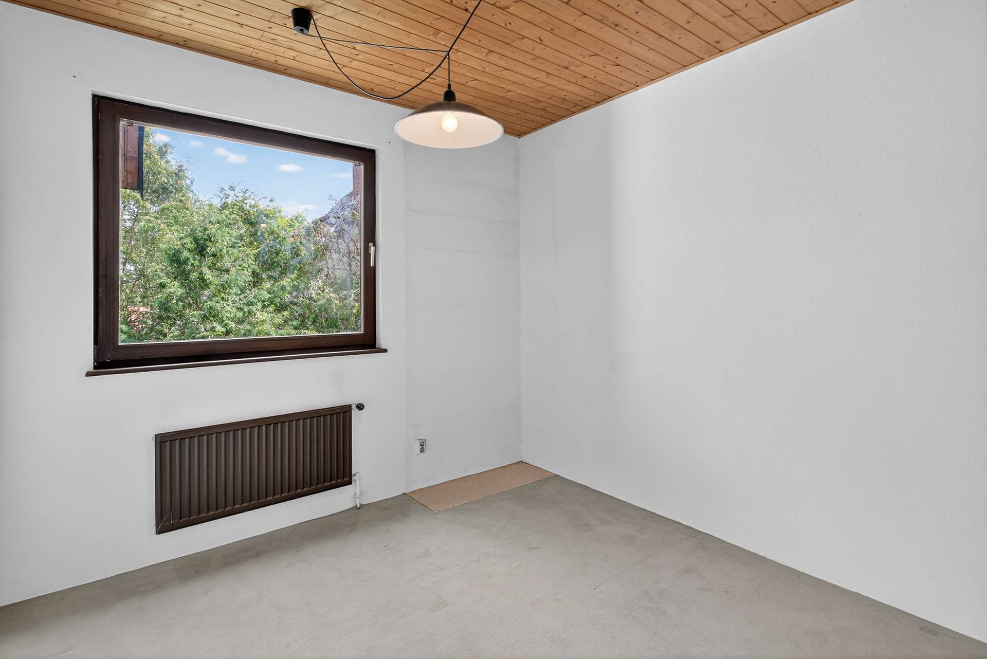 Zimmer-2-von-3-im-1.OG-SZ273