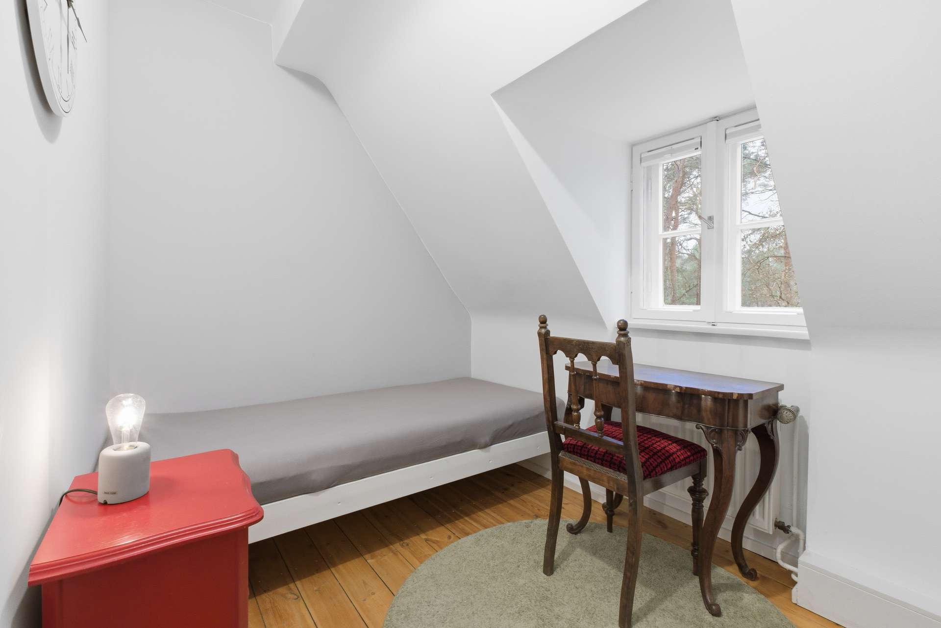 kleines-Zimmer-OG-SZ292