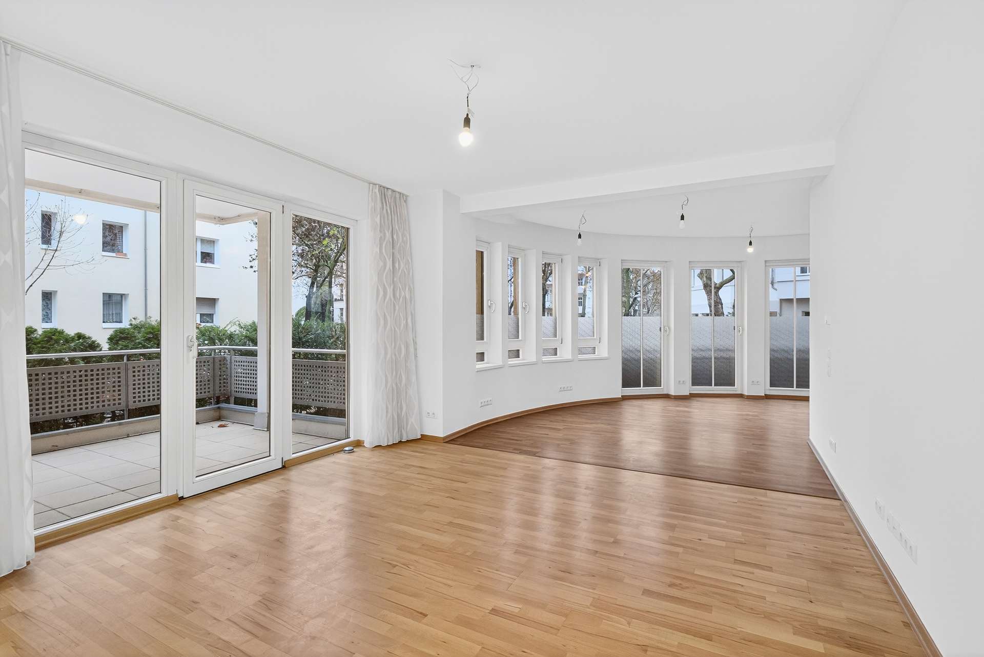 Wohnen-mit-Balkon-SZ313