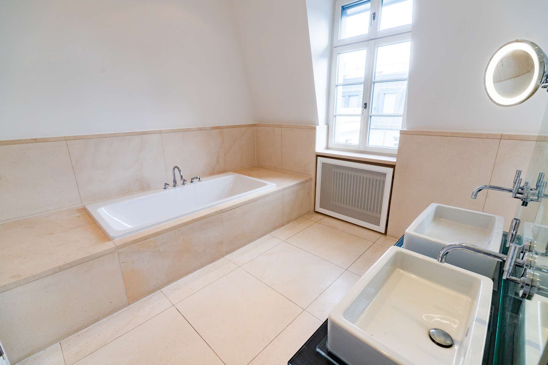 251031-104525-5817-SZ327